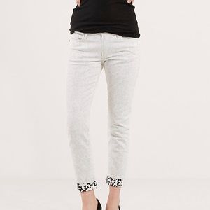 LIV Relaxed True Religion Skinny Jeans
